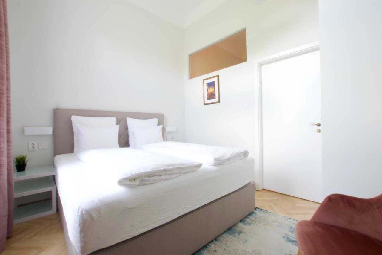 Europest Luxury Suites Budapeşte Dış mekan fotoğraf