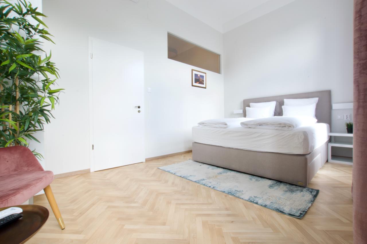 Europest Luxury Suites Budapeşte Dış mekan fotoğraf