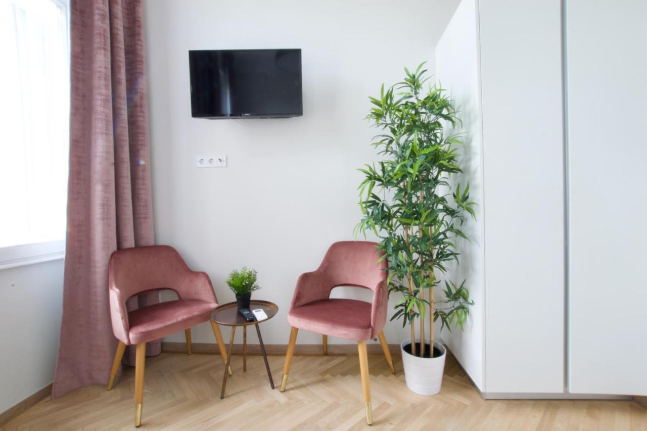 Europest Luxury Suites Budapeşte Dış mekan fotoğraf