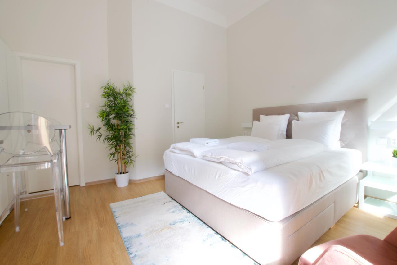 Europest Luxury Suites Budapeşte Dış mekan fotoğraf