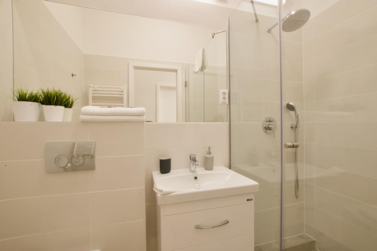 Europest Luxury Suites Budapeşte Dış mekan fotoğraf