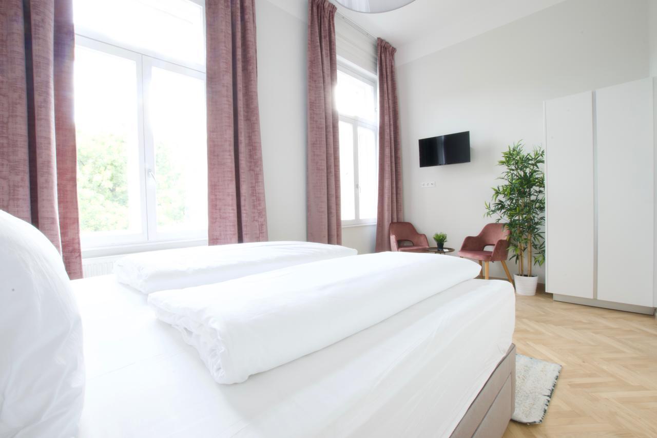 Europest Luxury Suites Budapeşte Dış mekan fotoğraf